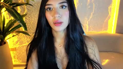 liss_tp online show from August 12, 1:57 pm