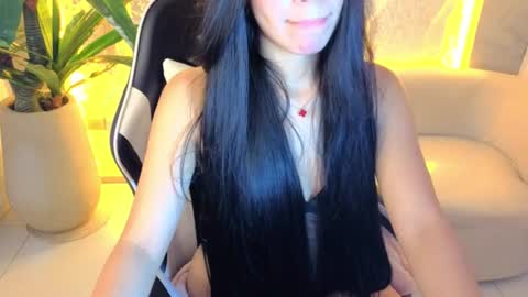 liss_tp online show from August 12, 4:09 pm