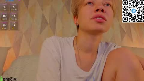 lissa_kitsune online show from August 2, 6:31 am