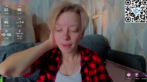 lissa_kitsune online show from August 13, 2:14 am