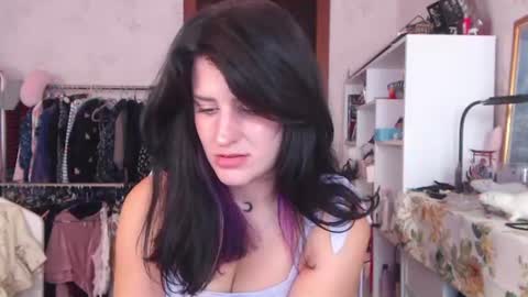 Alice Dont forget to thumbs up its very important  online show from August 13, 7:44 am