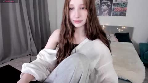 lissameoww online show from August 11, 1:40 am