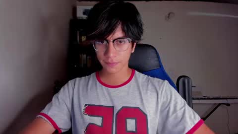 literateboy online show from June 29, 2:04 am