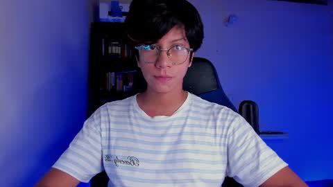 literateboy online show from July 4, 1:41 am