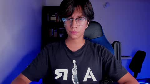 literateboy online show from July 7, 1:42 am