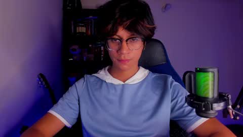 literateboy online show from July 18, 1:39 am