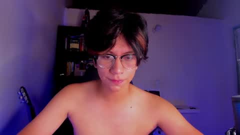 literateboy online show from July 22, 2:47 am