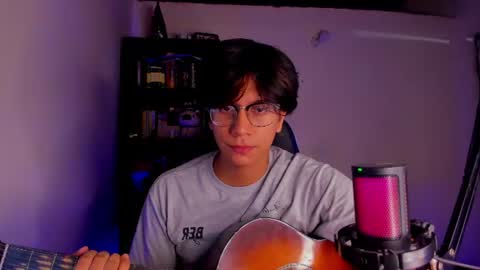 literateboy online show from July 24, 1:52 am