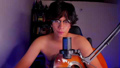 literateboy online show from August 6, 2:54 am