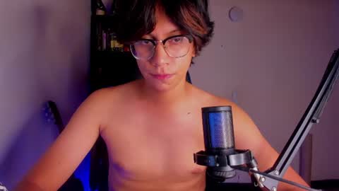 literateboy online show from August 12, 2:47 am