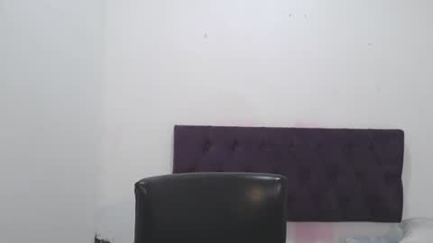 little18doll online show from August 6, 4:11 am