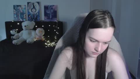 little__flowers online show from July 16, 9:32 am