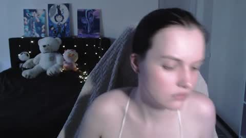 little__flowers online show from July 16, 12:50 pm