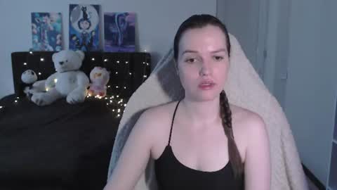 little__flowers online show from July 29, 7:15 am