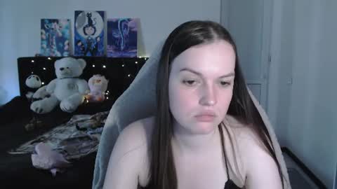 little__flowers online show from August 15, 10:52 am