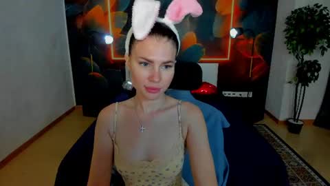 Isabel online show from August 6, 2:54 am