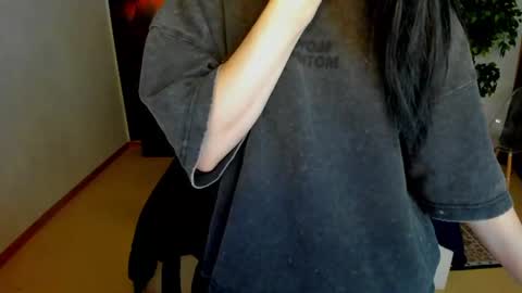 Isabel online show from August 11, 1:29 am