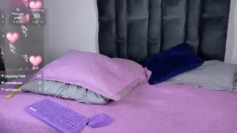 little_bonniie online show from August 6, 10:42 pm