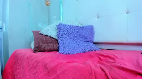 JENNI  online show from August 11, 4:31 pm