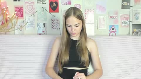 Kriss online show from August 15, 9:46 am