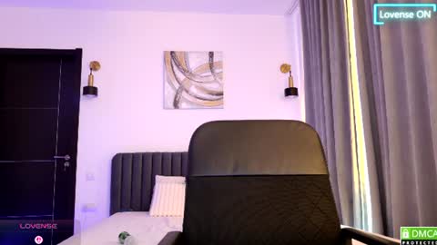 littleblondbunny online show from August 15, 3:43 am