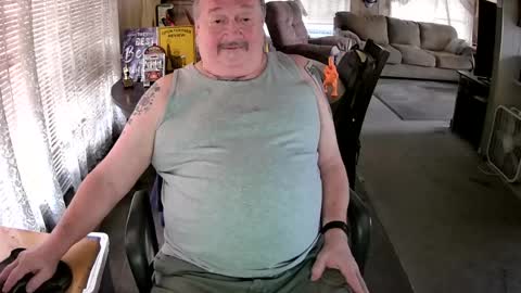 Littled83057 online show from July 3, 5:59 pm