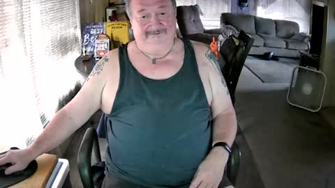 Littled83057 online show from July 13, 12:28 am