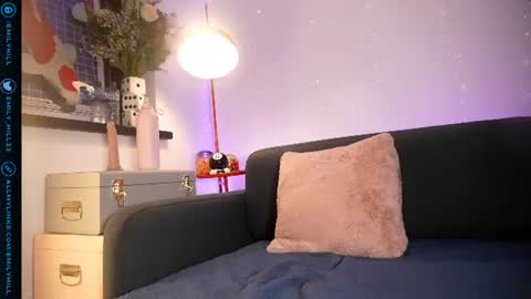 Emily Hill online show from July 13, 9:42 pm