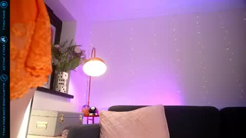 Emily Hill online show from July 24, 8:34 pm