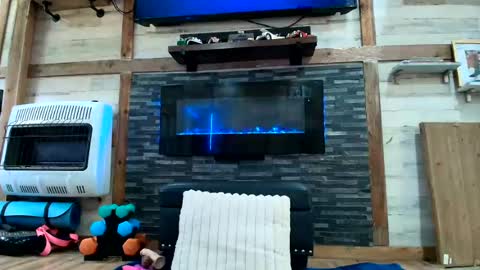 lisanixs online show from August 5, 5:22 pm