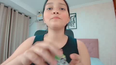 Sara online show from August 8, 11:05 pm