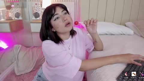 littlennina online show from July 30, 12:18 am