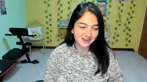 Mia  online show from June 29, 2:15 am