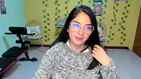 Mia  online show from June 29, 3:21 am