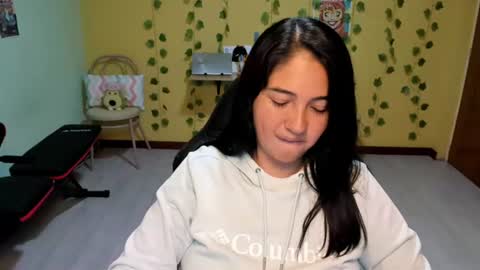 Mia  online show from July 23, 2:14 am