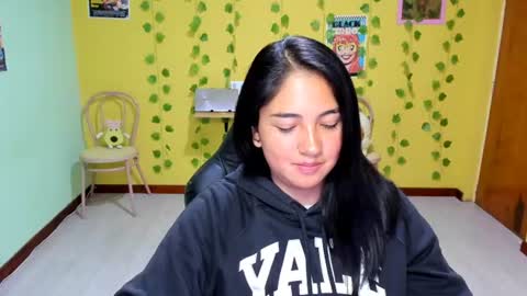 Mia  online show from July 31, 3:24 am