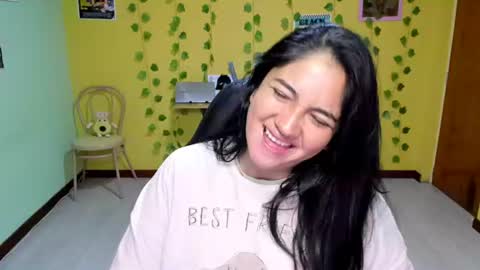 Mia  online show from August 3, 1:45 am