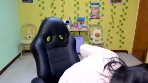 Mia  online show from August 3, 3:57 am