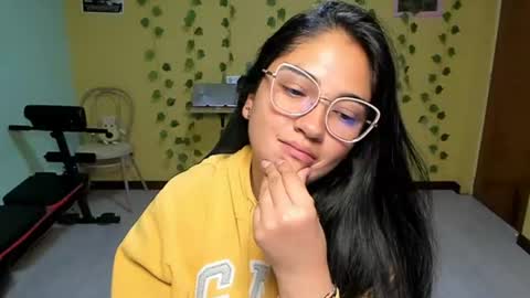 Mia  online show from August 9, 2:56 am