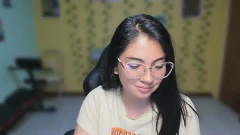 Mia  online show from August 9, 6:14 am