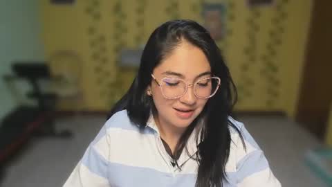 Mia  online show from August 10, 2:13 am