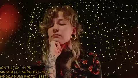 Niki  free tg channel with some photos gifs and info about streams  online show from July 15, 5:58 pm