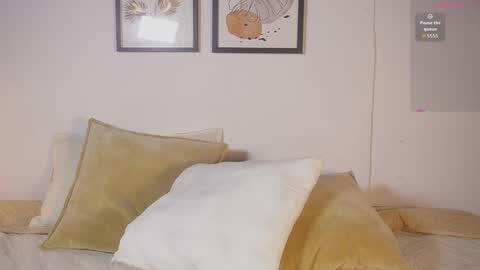 littletammy_ online show from May 19, 7:48 pm