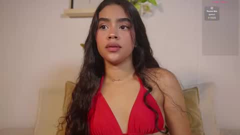 littletammy_ online show from September 5, 12:10 pm