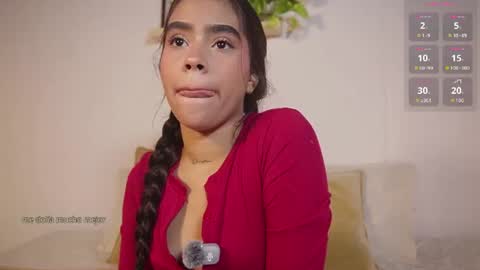 littletammy_ online show from September 8, 12:45 pm