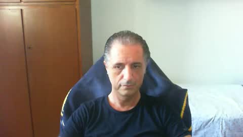 liuk53 online show from May 28, 11:57 am