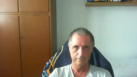 liuk53 online show from June 2, 11:35 am