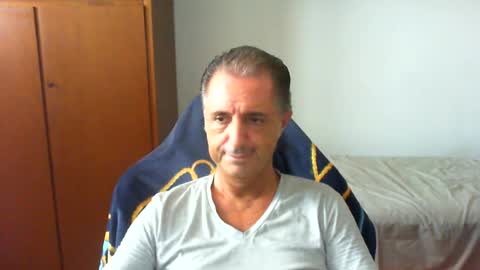 liuk53 online show from August 10, 1:34 pm