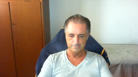 liuk53 online show from August 11, 12:40 pm