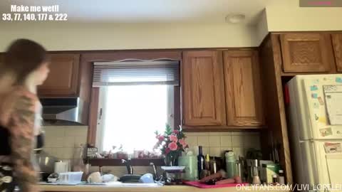 livi lorelei online show from August 1, 4:35 pm